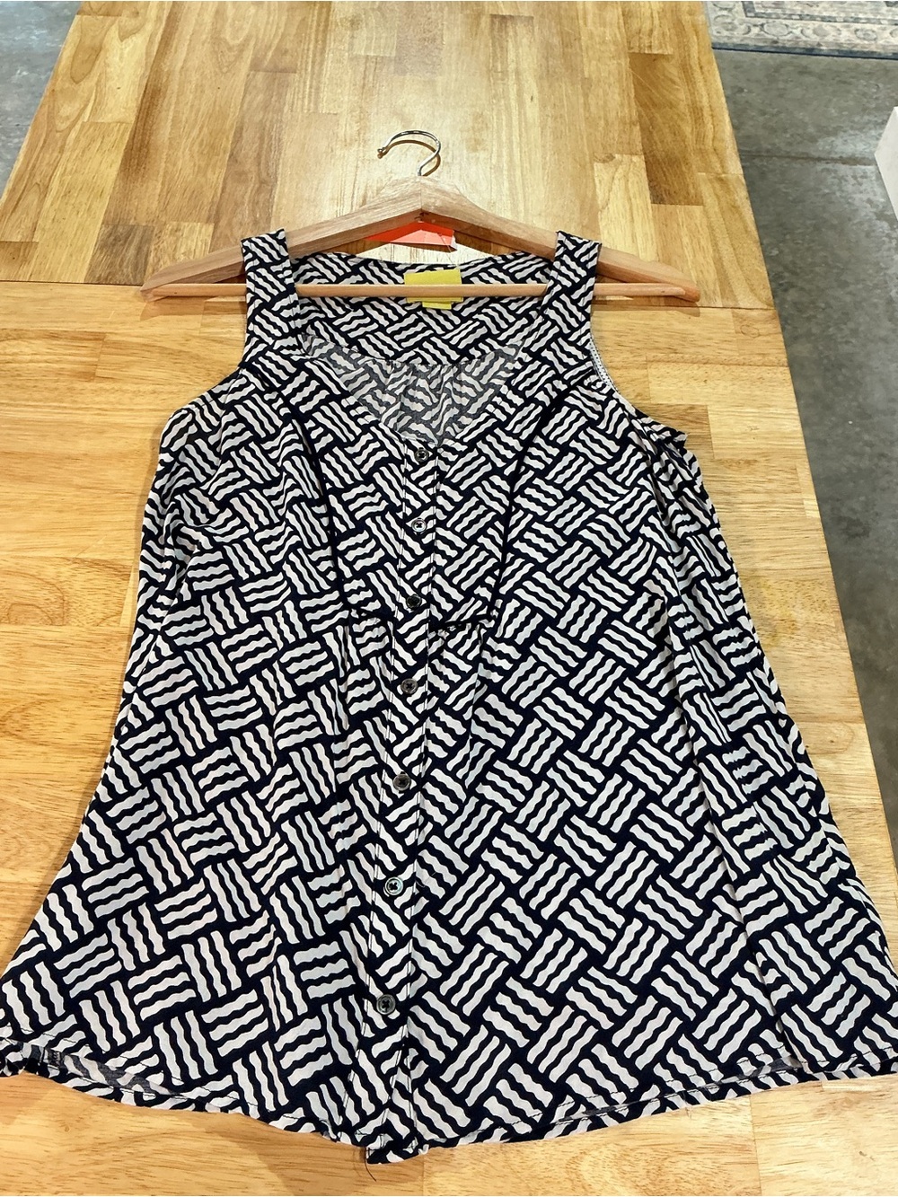 Maeve Anthropologie Navy White Geometric Sleeveless Button Front Blouse